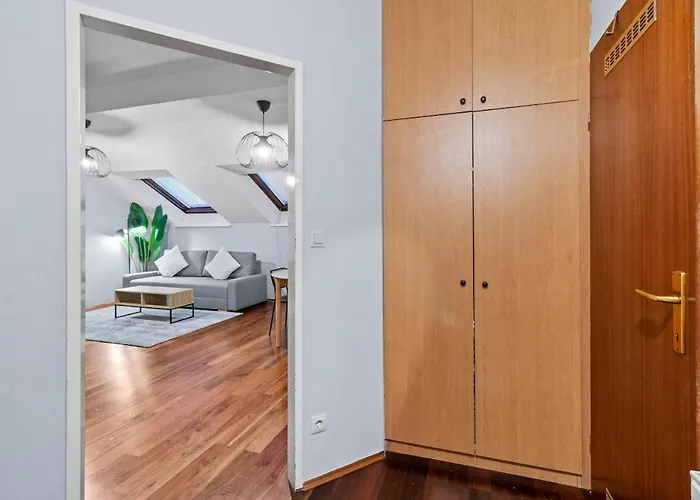 Spacious Next To Shopping Mall